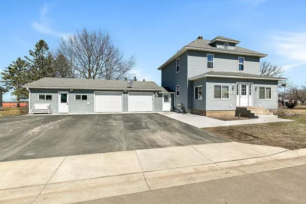 225 3rd AVE NW, Pierz, MN 56364