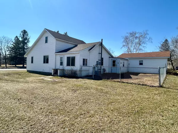 Wadena, MN 56482,206 Homecrest AVE SE