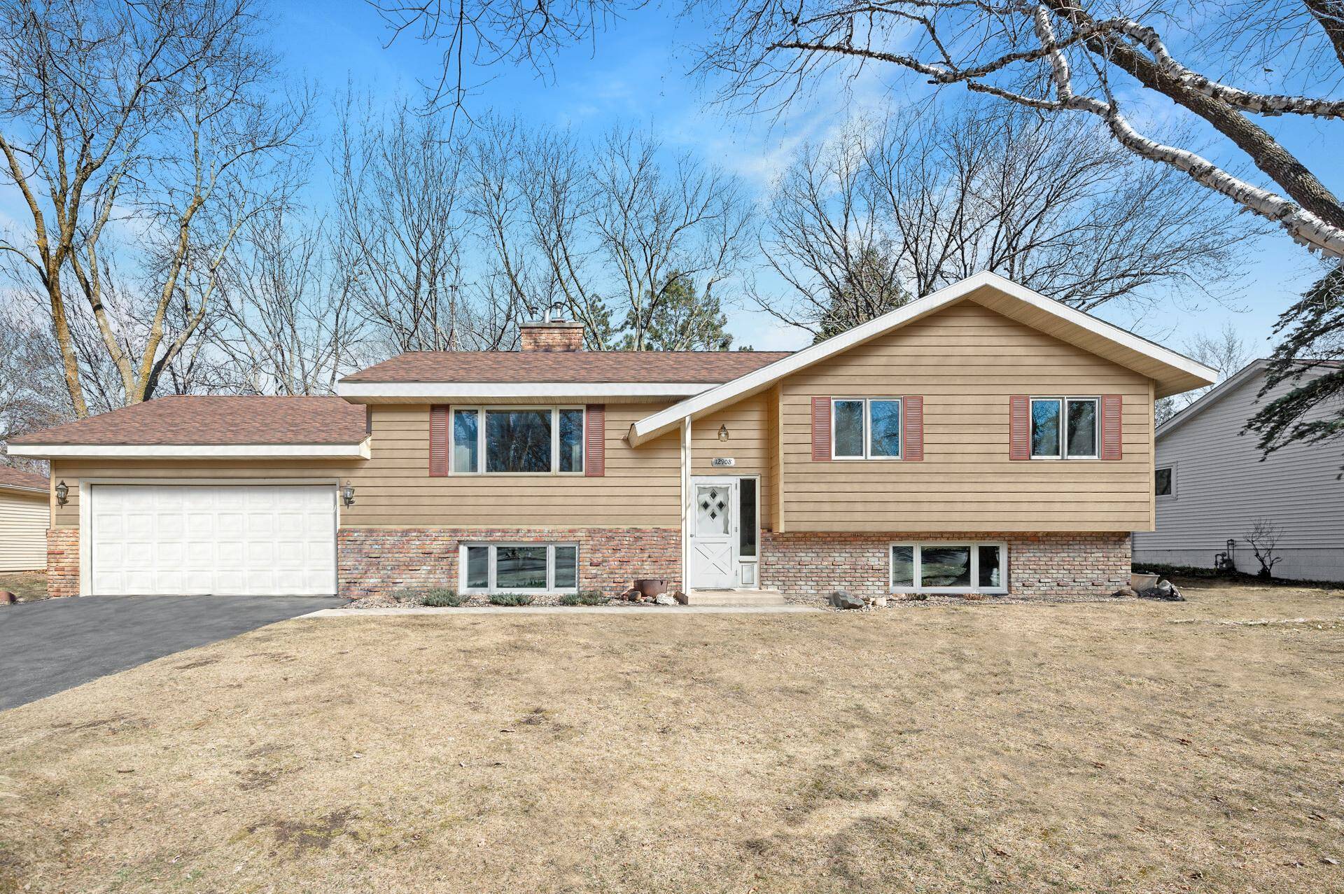 12908 Viking DR, Burnsville, MN 55337