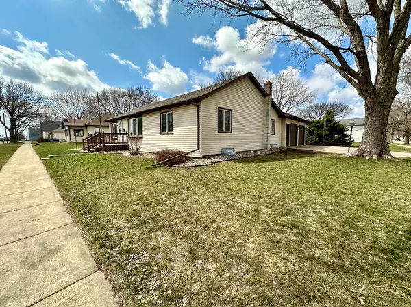 111 N Collins ST, Ghent, MN 56239