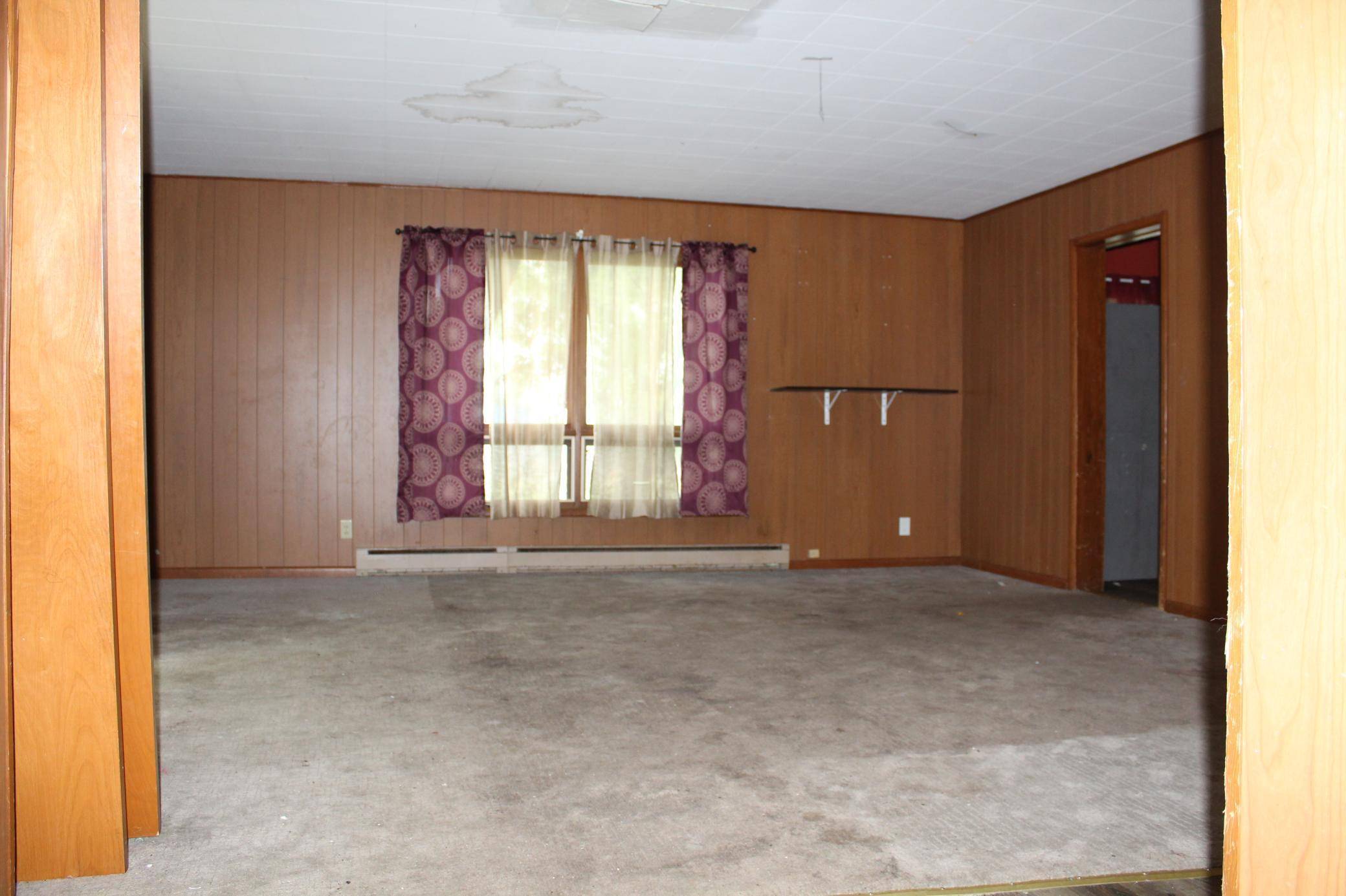 Pelican Rapids, MN 56572,11 5th AVE NE