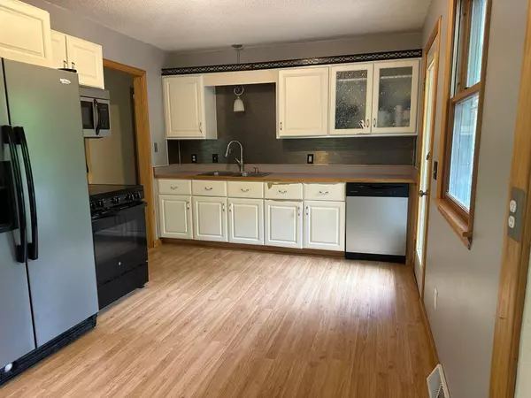 Pokegama Twp, MN 55063,11878 Sunny DR