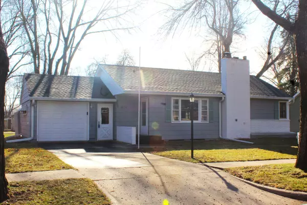 1612 Judd AVE N, Glencoe, MN 55336