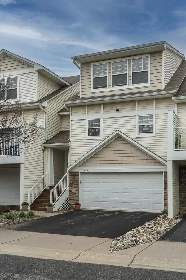 Woodbury, MN 55129,10852 Kingsfield LN