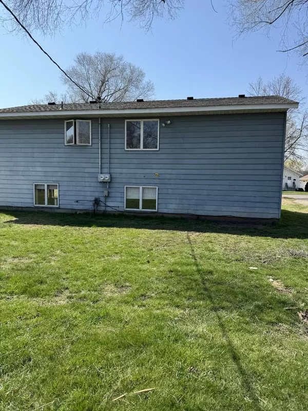 Hastings, MN 55033,816 12th ST W