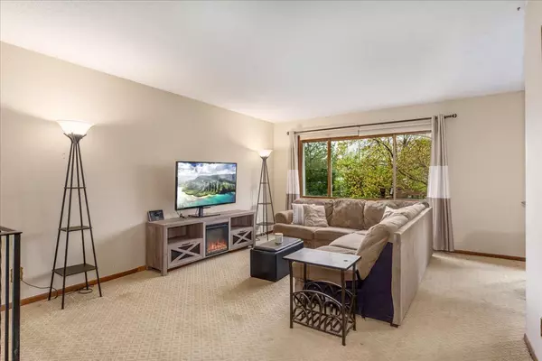 Cottage Grove, MN 55016,7365 Iverson AVE S