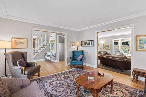 Mendota Heights, MN 55118,670 Brookside LN