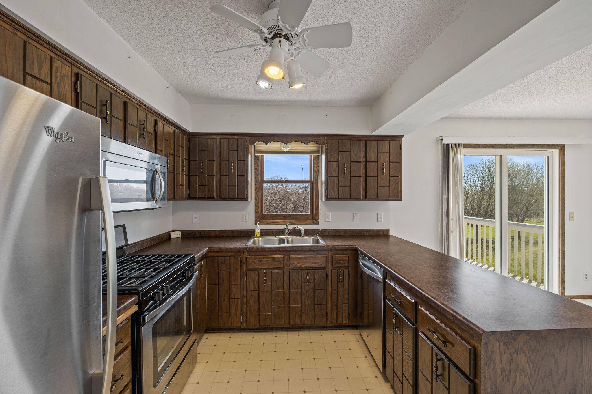 Maple Grove, MN 55311,7208 Vinewood LN N