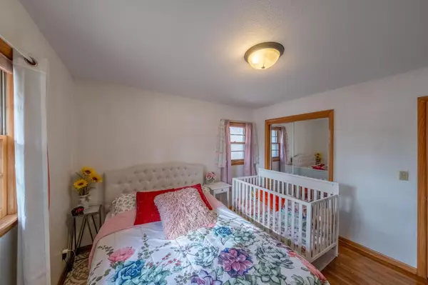 Columbia Heights, MN 55421,1027 43rd AVE NE