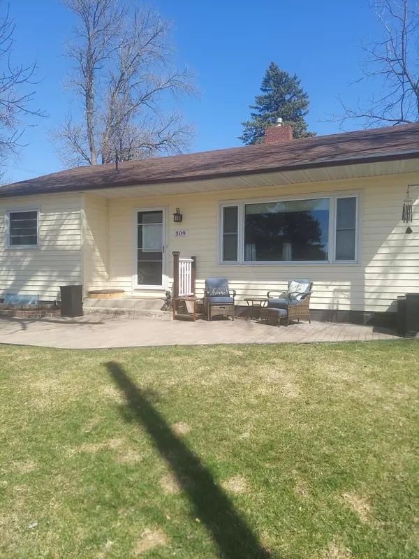 Osakis, MN 56360,309 W 2nd AVE