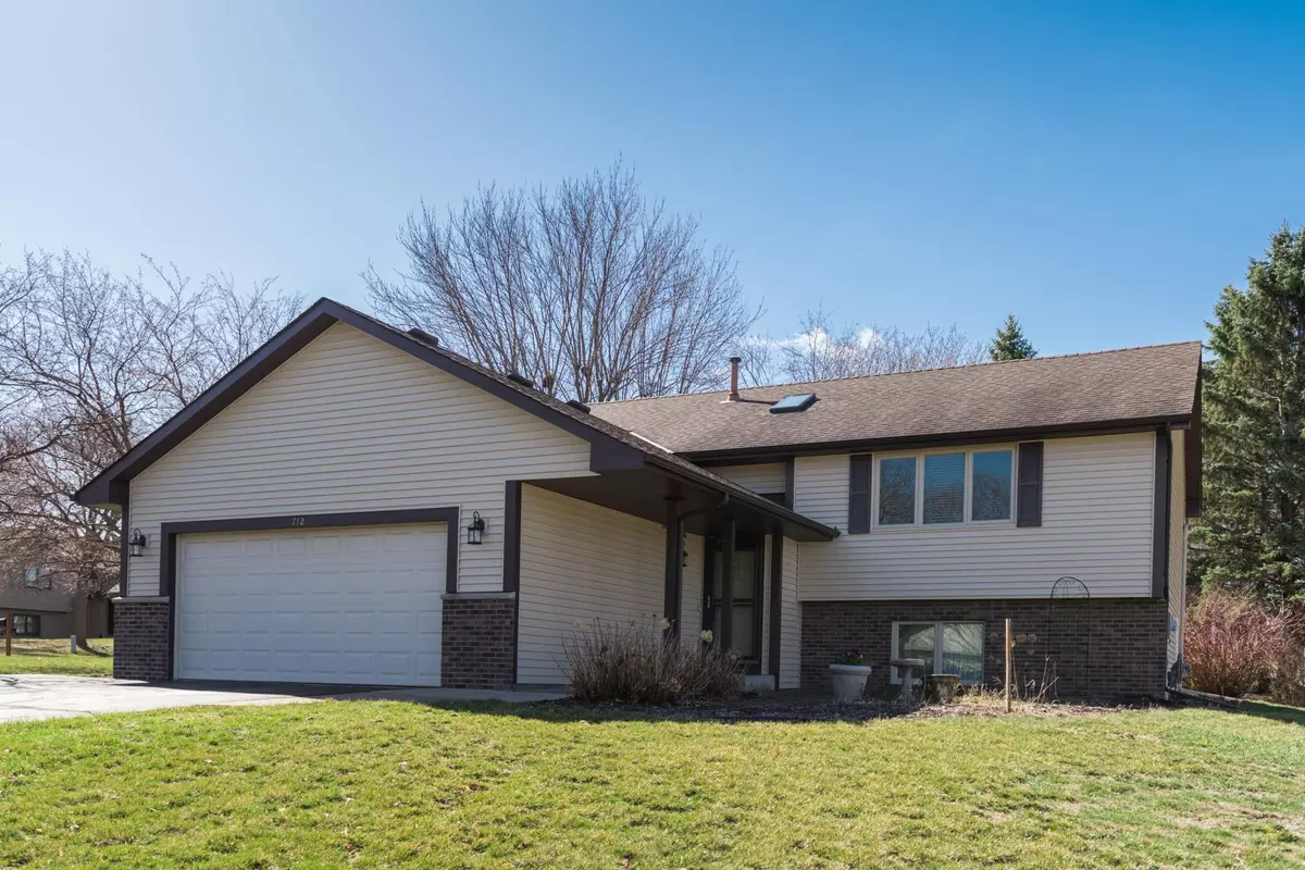 Eagan, MN 55123,712 N Hay Lake RD