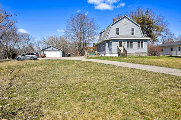 230 Cedar ST W, Annandale, MN 55302