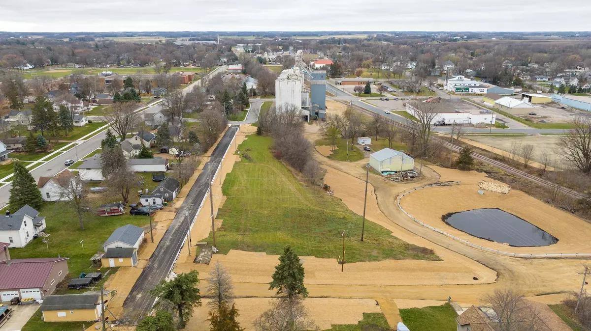 Montgomery, MN 56069,506 1st ST N