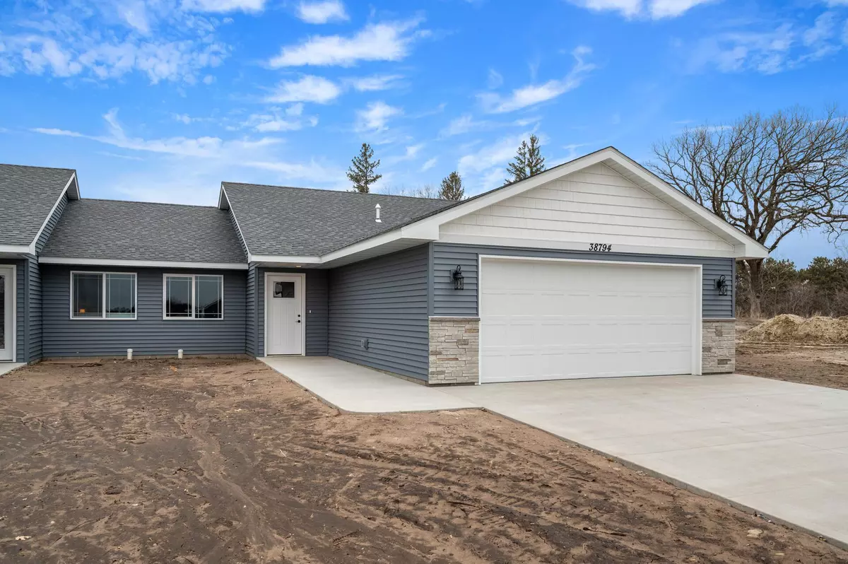 North Branch, MN 55056,38850 Maple CT