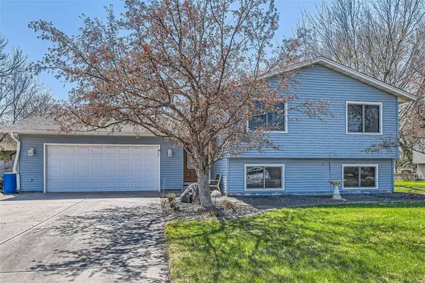 8019 122nd LN N,  Champlin,  MN 55316