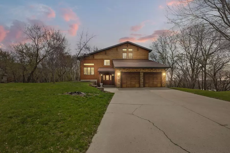 558 Oakland PATH, Medford, MN 55049