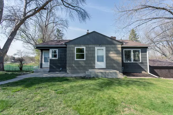 Maplewood, MN 55119,2715 5th ST E