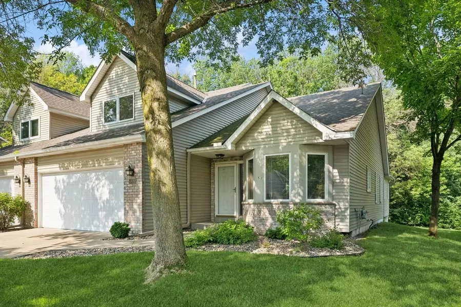 5926 Bren CIR, Minnetonka, MN 55343