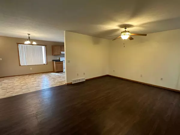 Luverne, MN 56156,511 W Warren ST