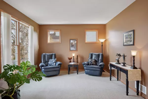Woodbury, MN 55129,3577 Cherry LN
