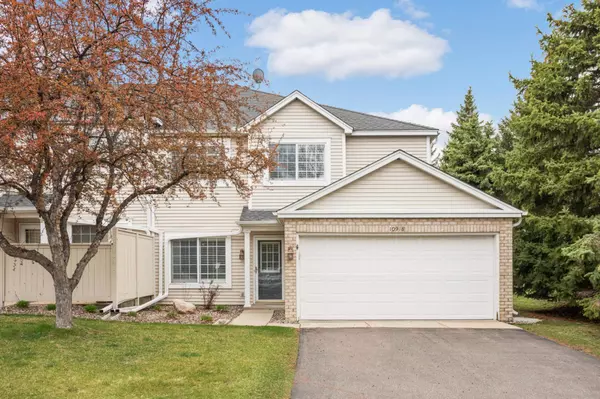 10918 Lexington DR, Eden Prairie, MN 55344