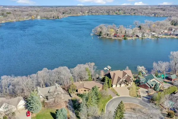 2437 Dianna LN,  Little Canada,  MN 55117