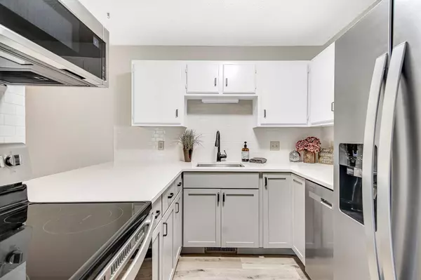 Woodbury, MN 55125,2468 Cobble Hill Alcove #D