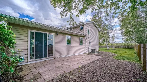 Hinckley, MN 55037,504 1st ST SW