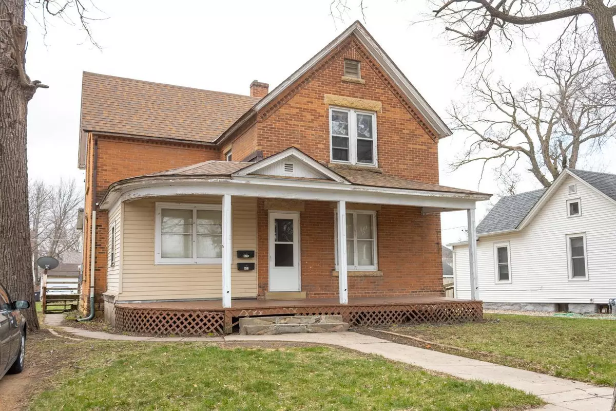 North Mankato, MN 56003,423 Nicollet AVE