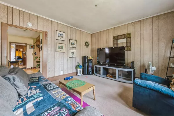 Saint Paul, MN 55103,358 Charles AVE