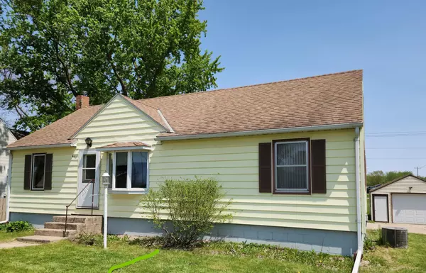 405 SW California ST, Brownsdale, MN 55918