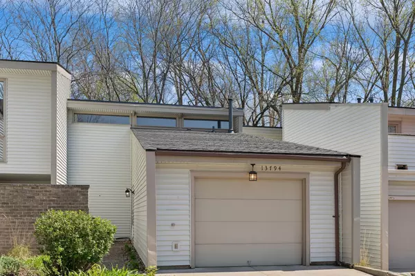 Apple Valley, MN 55124,13794 Heywood CT