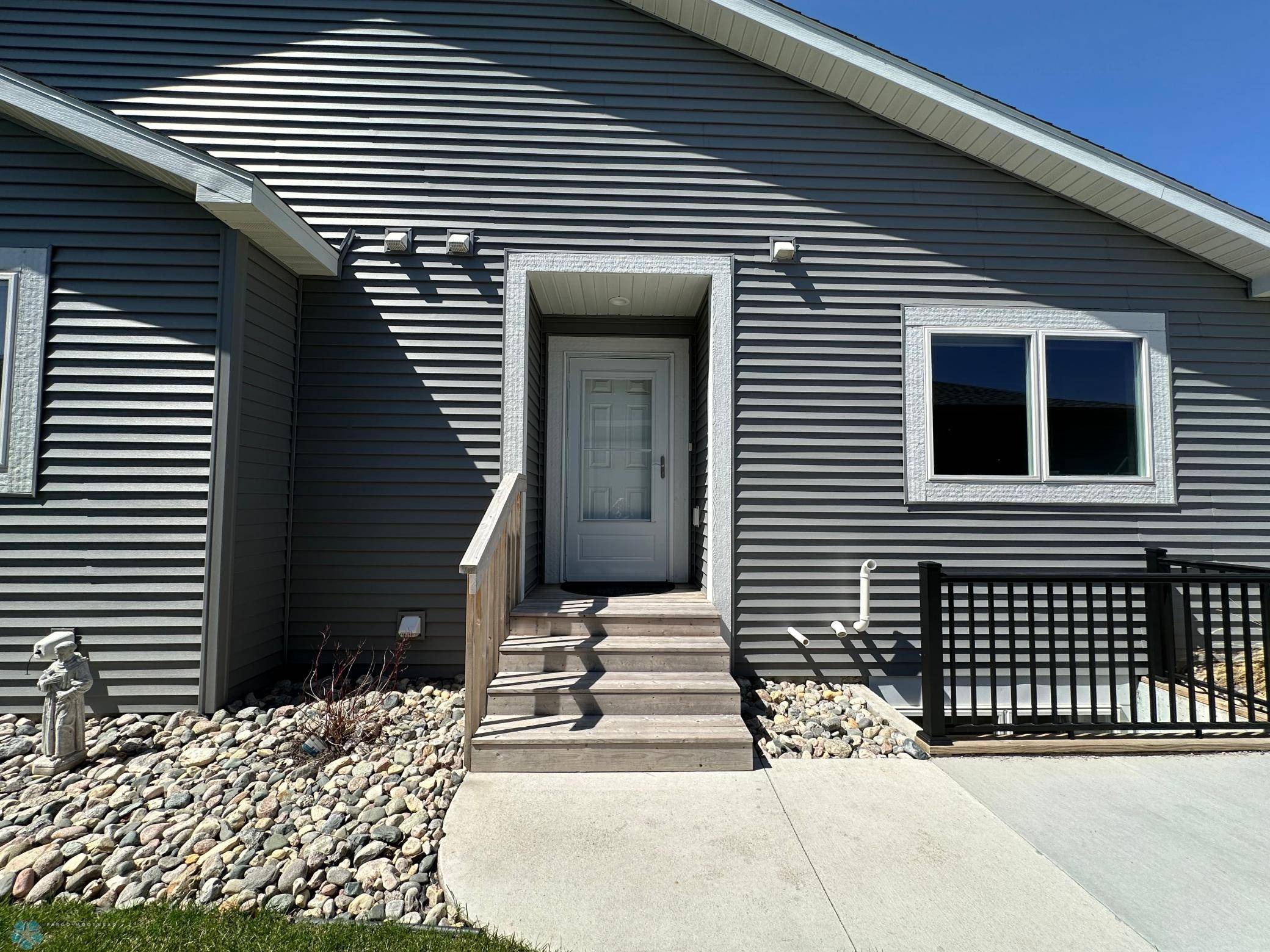 Fargo, ND 58078,525 34th WAY E
