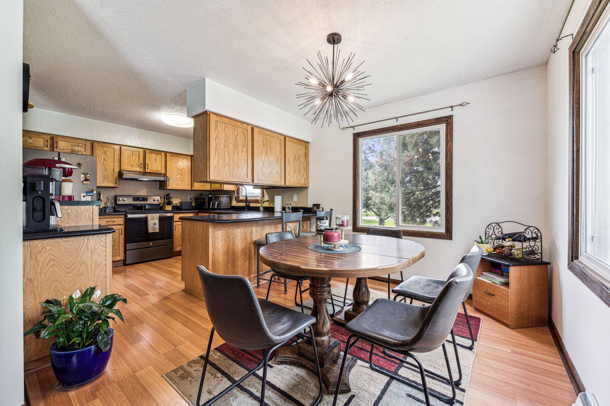 Glencoe, MN 55336,102 Desoto AVE N