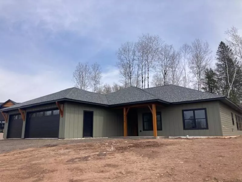 4326 Thielke CIR, Hermantown, MN 55811