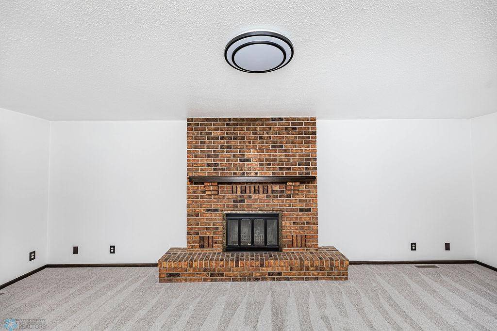 Fargo, ND 58102,3130 7th ST N