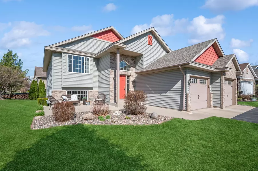 8547 Gatewater DR, Monticello, MN 55362