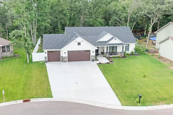 North Branch, MN 55056,38076 Golden Oaks TRL