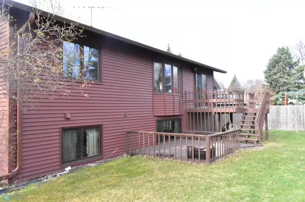 Moorhead, MN 56560,334 Dale AVE