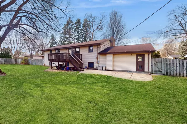 New Brighton, MN 55112,65 17th AVE SW