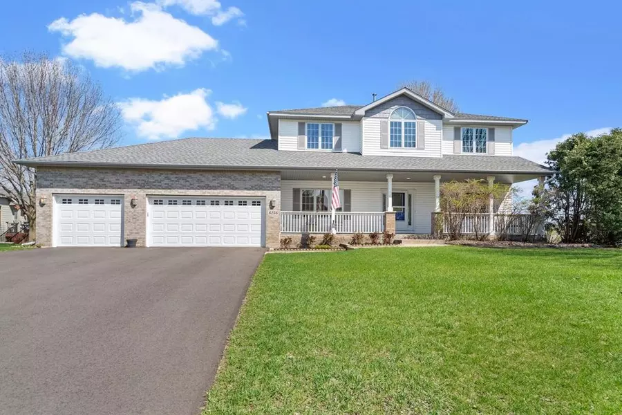 6256 Hollow LN, Lino Lakes, MN 55014