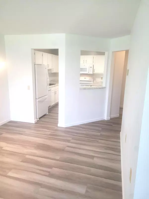 Roseville, MN 55113,500 County Road B W #136