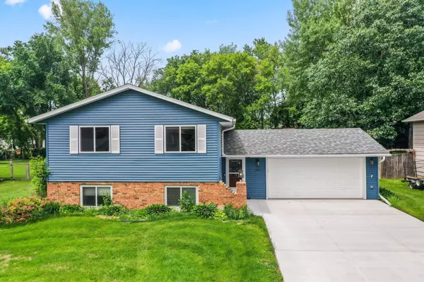 Mantorville, MN 55955,801 Walnut ST