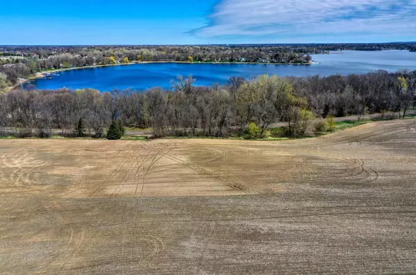 Lindstrom, MN 55045,xxxx Glader BLVD