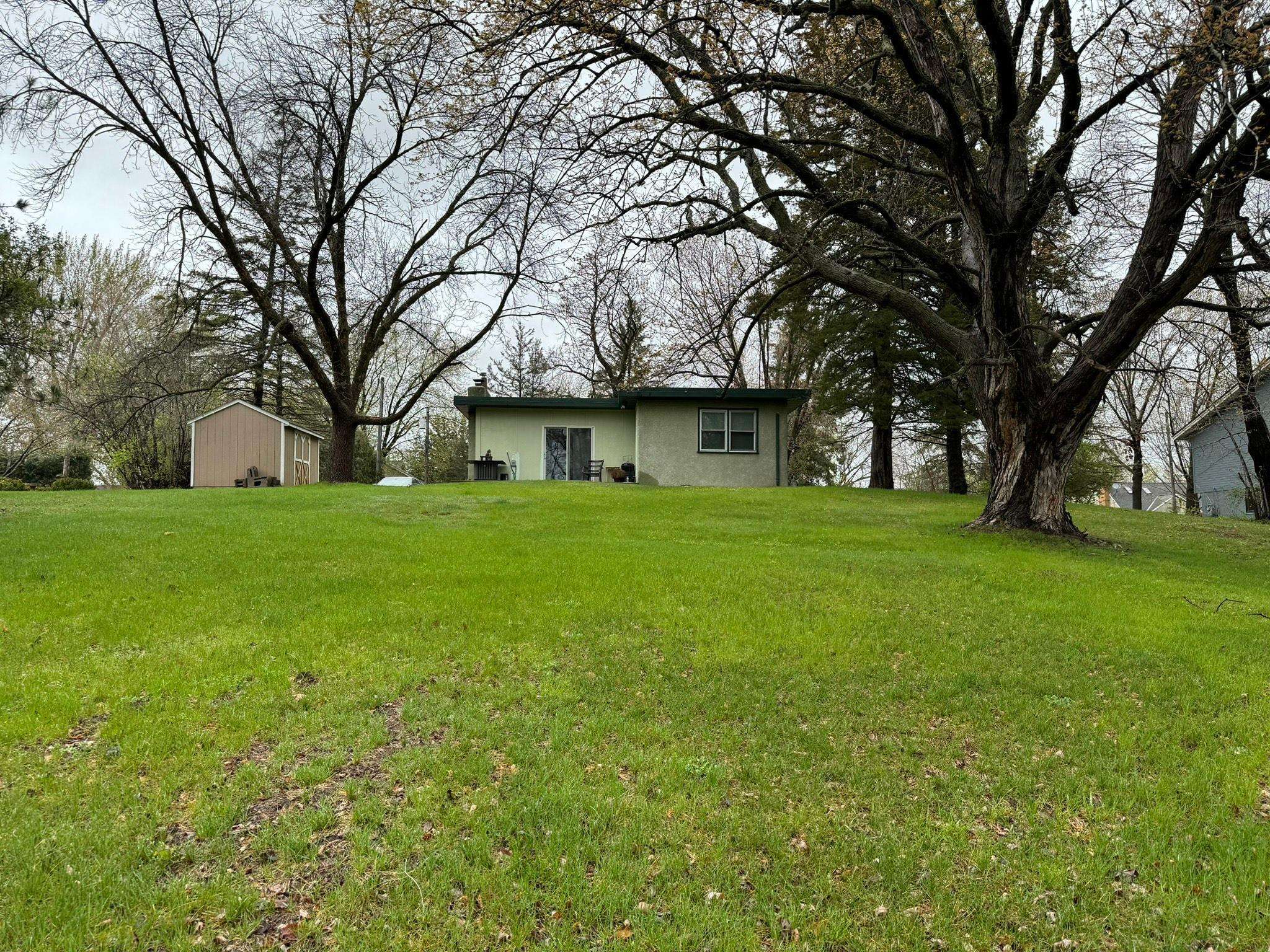 Eden Prairie, MN 55347,16151 Hilltop RD
