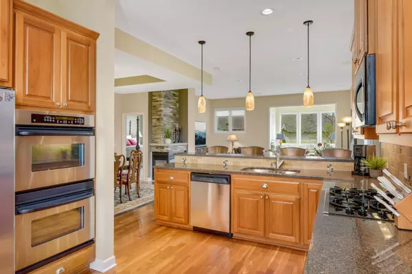 Eden Prairie, MN 55347,17536 Hackberry CT