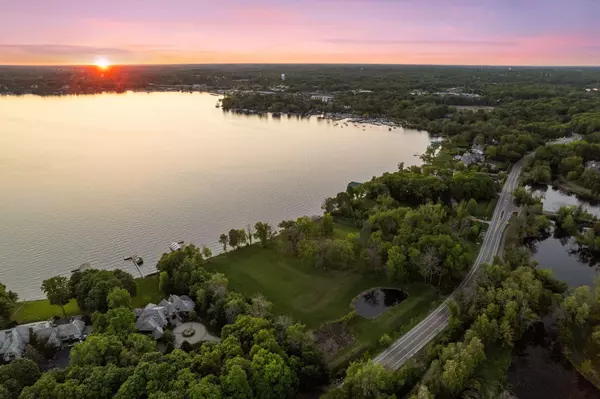 Wayzata, MN 55391,535 Bushaway RD