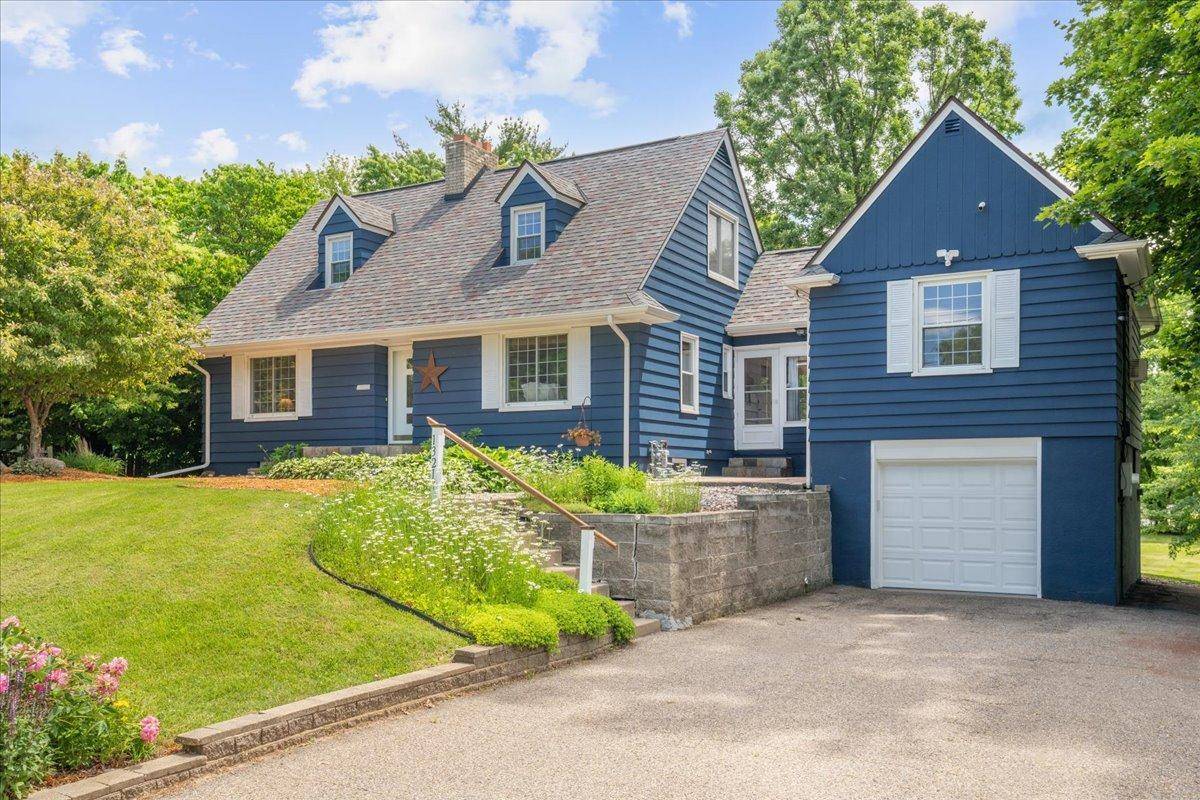 13217 Orchard RD, Minnetonka, MN 55305