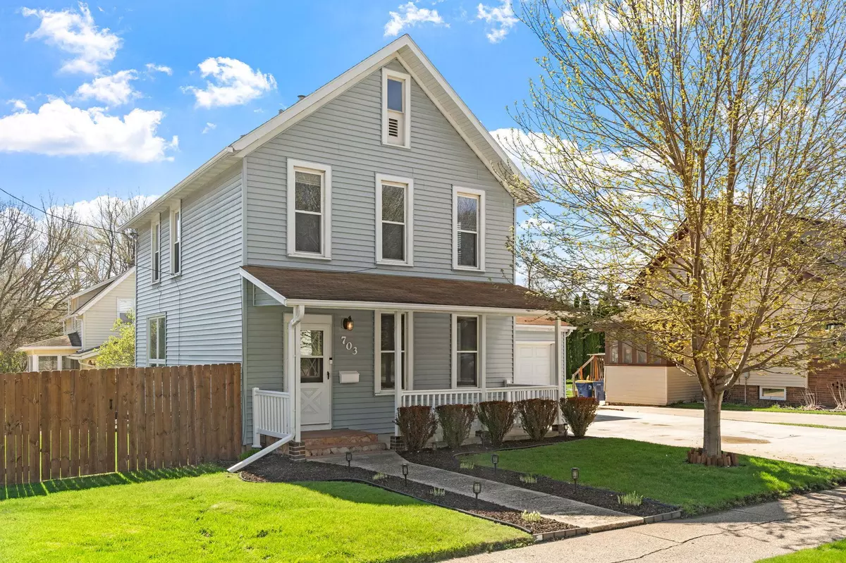 Faribault, MN 55021,703 Willow ST