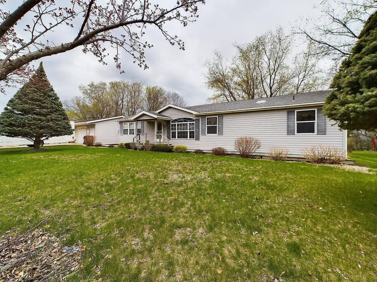 Glenwood, MN 56334,103 10th ST SE